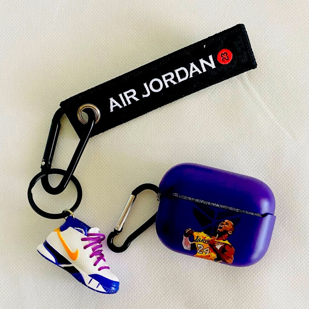Kobe AirPods Pro case/ Kobe sneaker keychain